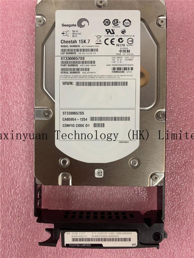 Festplatte 300 ΜΒ 3,5 ST3300657SS SAS ETERNUS DX80 CA07237-E032 CA05954-1254